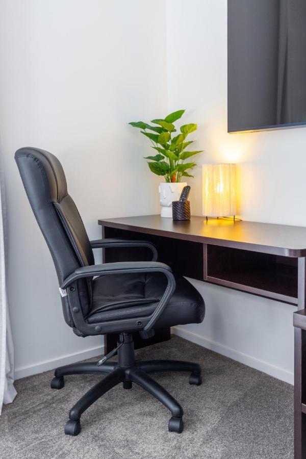 Walk To Riverside Market 4 Bed 4 Bath With Car Park Christchurch Bagian luar foto